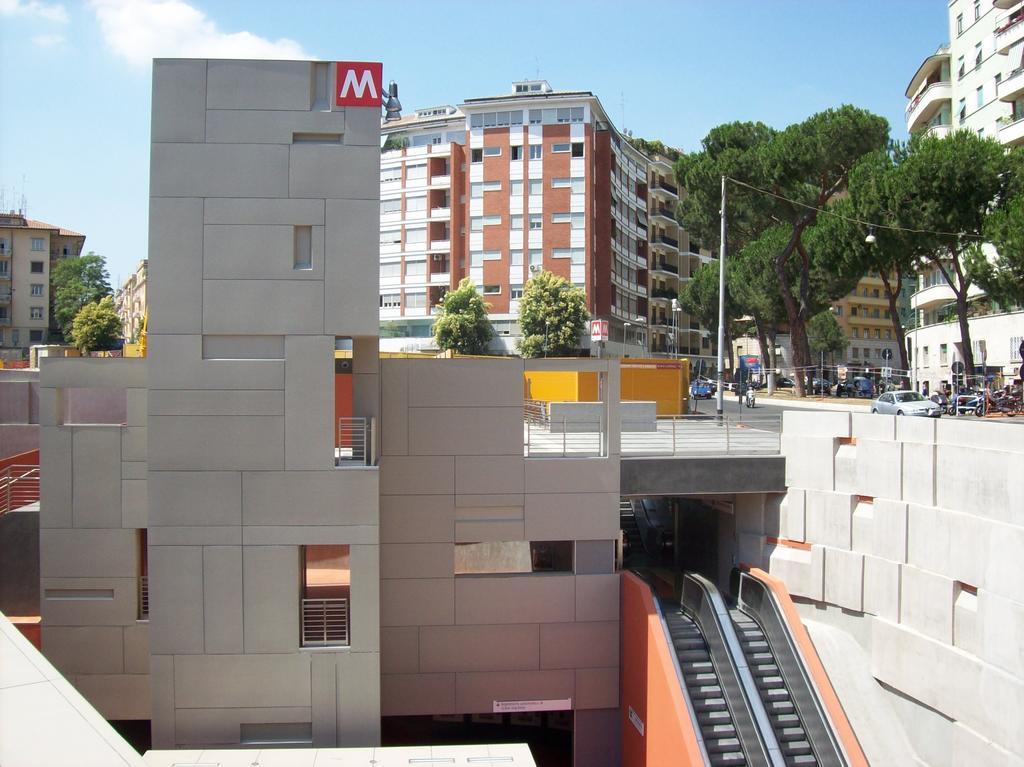 "Bbcorsotrieste" - Bed And Breakfast Di Emanuele Mazza - Rome, Rome